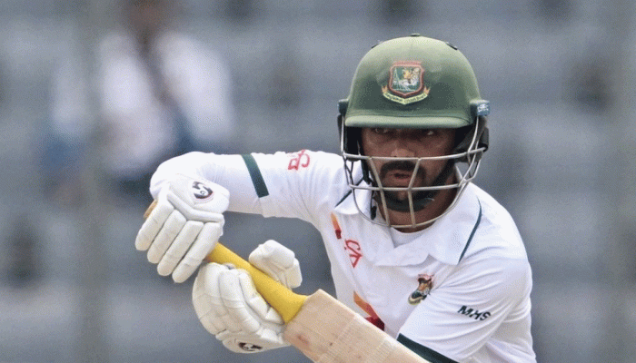 মুমিনুলের বিদায়ে ভাঙলো ১০৫ রানের জুটি