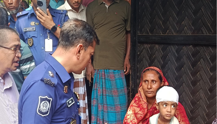 পরিচিত এক ব্যক্তির দিকে তদন্তকারীদের নজর