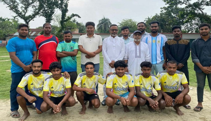 ​মাদকমুক্ত সমাজ গড়তে ভান্ডারপুরে মিনিবার ফুটবল টুর্নামেন্ট উদ্বোধন
