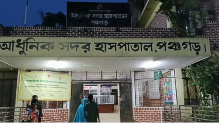 ​নাতনির জন্য নানীর ‘সরল বিশ্বাস’, হাসপাতালে বেডে শুইয়ে দিয়ে শিশুকে ধর্ষণচেষ্টা!