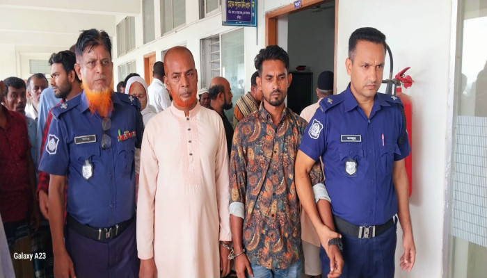 কুমিল্লায় ডাকাতি মামলায় একজনের ৭ বছর, চারজনের ৫ বছর সশ্রম কারাদণ্ড