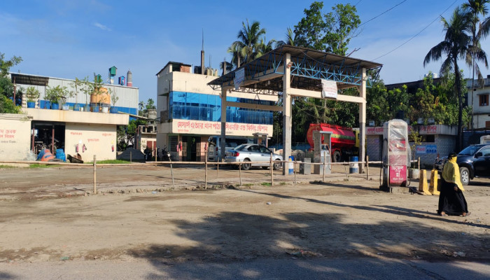 রান্না বন্ধ, অচল সিএনজি, বিপাকে হাসপাতাল-পরিবহন