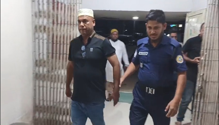 একাধিক মানবপাচার মামলায় আসামি মাফিয়া ডন ইলিয়াস সিরাজগঞ্জ থেকে গ্রেফতার