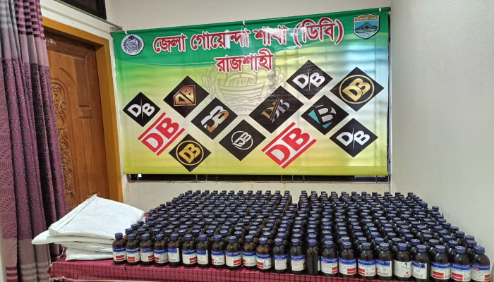 ​গোদাগাড়ীতে ৪০০ বোতল এসকাফ উদ্ধারে প্রশ্ন