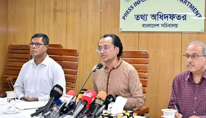 সরকারের ১৮০ দিনে মন্ত্রিসভায় রদবদল প্রসঙ্গে যা বললেন তথ্য উপদেষ্টা