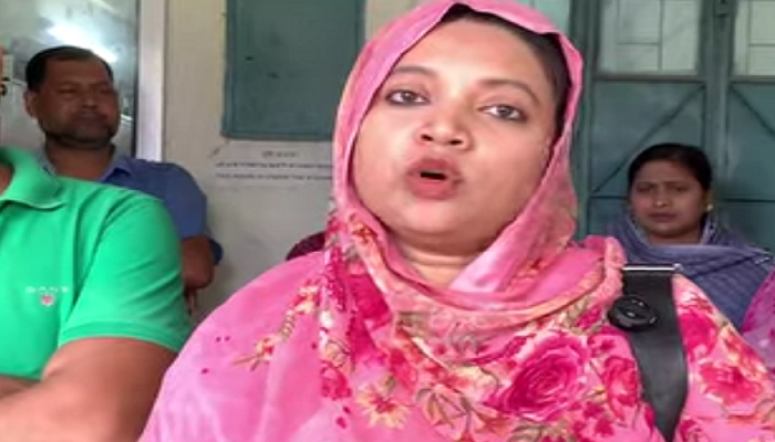 ​পদ্মা কলেজে শিক্ষকদের সঙ্গে অধ্যক্ষের ধাক্কাধাক্কি