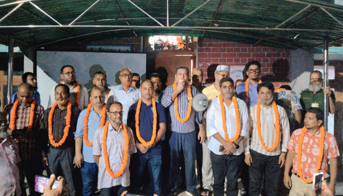 ​বাকৃবি অফিসার পরিষদ নির্বাচন: সভাপতি গোলাপ,সম্পাদক- শাহাদাত
