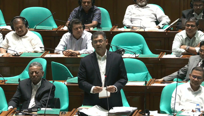 পলাতক  বেনজীরসহ আসামিদের ফেরাতে গাফিলতি করবে না সরকার : স্বরাষ্ট্রমন্ত্রী