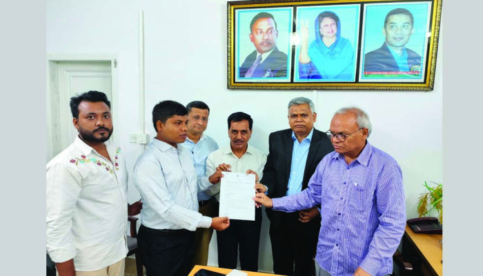 প্রধানমন্ত্রীর উদ্যোগে চাকরি পেল আজন্ম দৃষ্টিহীন রাবি শিক্ষার্থী