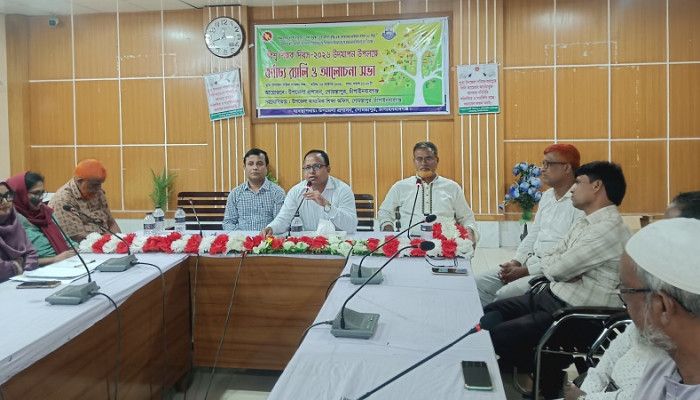 ​গোমস্তাপুরে বিশ্ব শিক্ষক দিবস উদযাপন