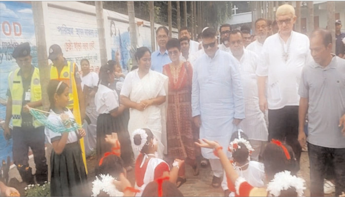 নাটোরে মরিয়ম স্কুলের শুভেচ্ছা ও অভিনন্দন অনুষ্ঠান
