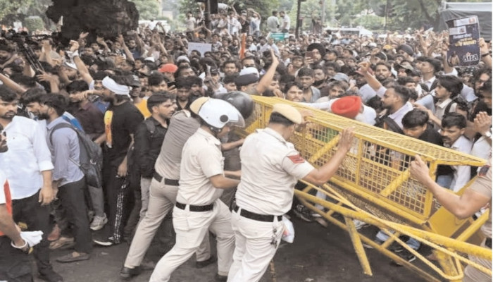 দিল্লিতে ব্যাপক ধরপাকড়ের পরও থামেনি বিক্ষোভ, প্রশ্নে প্রশাসনের ভূমিকা