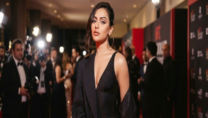 নিজের ‘অন্য রূপ’ দেখালেন ফারিয়া