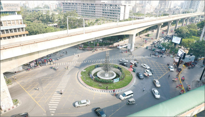 টানা ছুটিতে যানজটহীন ঢাকায় স্বস্তির যাতায়াত