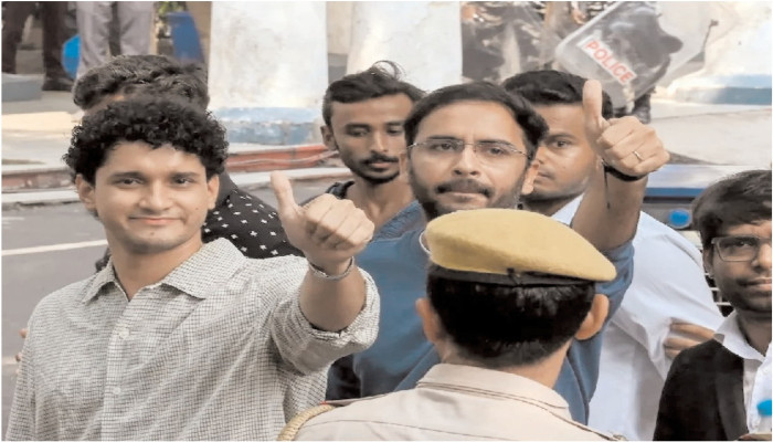 ব্যারিকেড ভাঙায় সিজেপির দুই নেতাকে দিল্লি হাইকোর্টের তিরস্কার