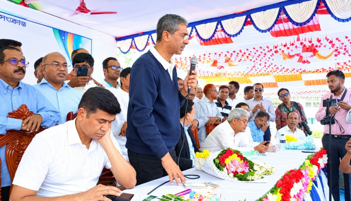পাবনায় পদ্মা ব্যারেজ নির্মাণ নিয়ে পথসভা, উপস্থিত পানিসম্পদমন্ত্রী ও প্রতিমন্ত্রী