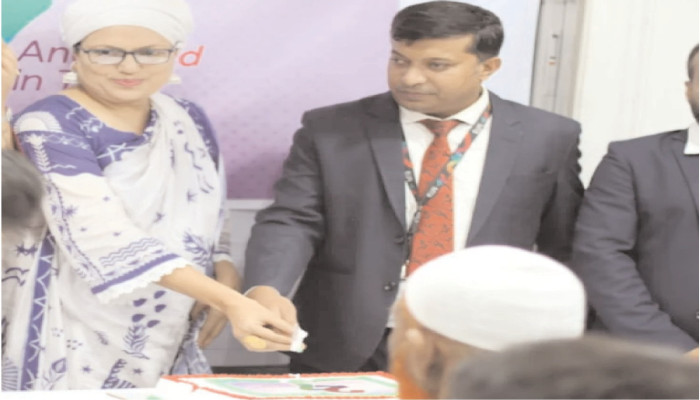 সাভারে মিউচুয়াল ট্রাস্ট ব্যাংকের ২৭তম প্রতিষ্ঠাবার্ষিকী উদযাপন