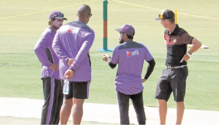 পেস নাকি স্পিন, উইকেটের রহস্য ধরে রাখতে চায় বাংলাদেশ