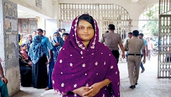 ফেসবুক লাইভে ক্ষোভ প্রকাশ করা সাথীর জামিন